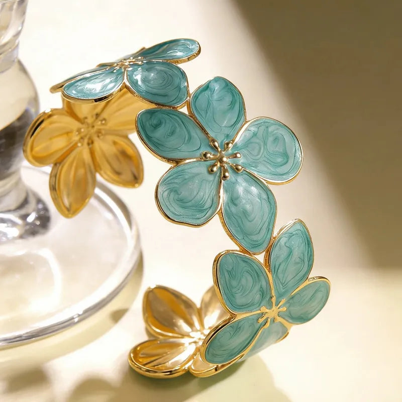 Floral bangle